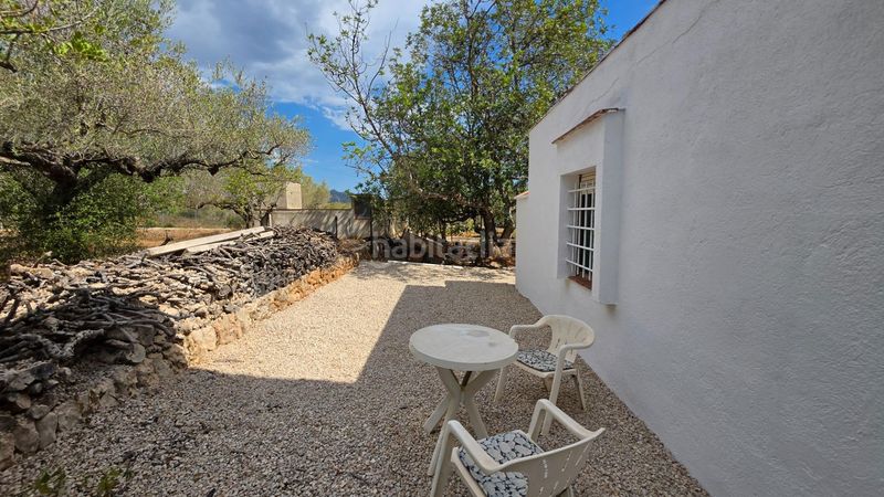 Foto a88fd141-c8d7-4466-8a51-7f5b8460af65. Masía magnífica finca rústica de 14.000 m2 con casa legalizada, luz de red y pozo propio a 5 km del mar en Perelló (El)