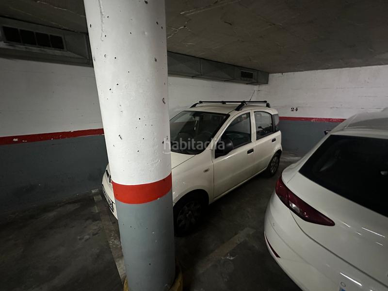 Foto 4918bd2d-1758-4f89-8422-a09be5b896fa. Autoparkplatz in El Pedró Cornellà de Llobregat