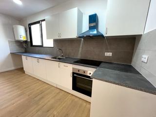 Pis  Carrer de ramoneda. Piso recien reformado de 2 habitaciones dobles