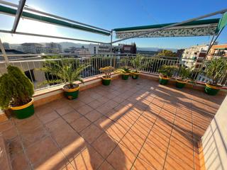 Attique  Carrer pare marchena. Ático de 4 dormitorios, con terraza a nivel de 60 m2 y ascensor