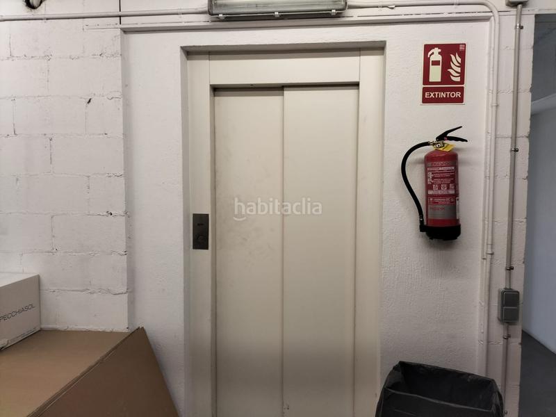 Foto abd02743-da39-462d-b1ef-72916f738bcf. Industrial building in Eixample Sabadell