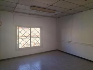 Lloguer Nau industrial  Carrer de sarret. Nave de 2 plantas