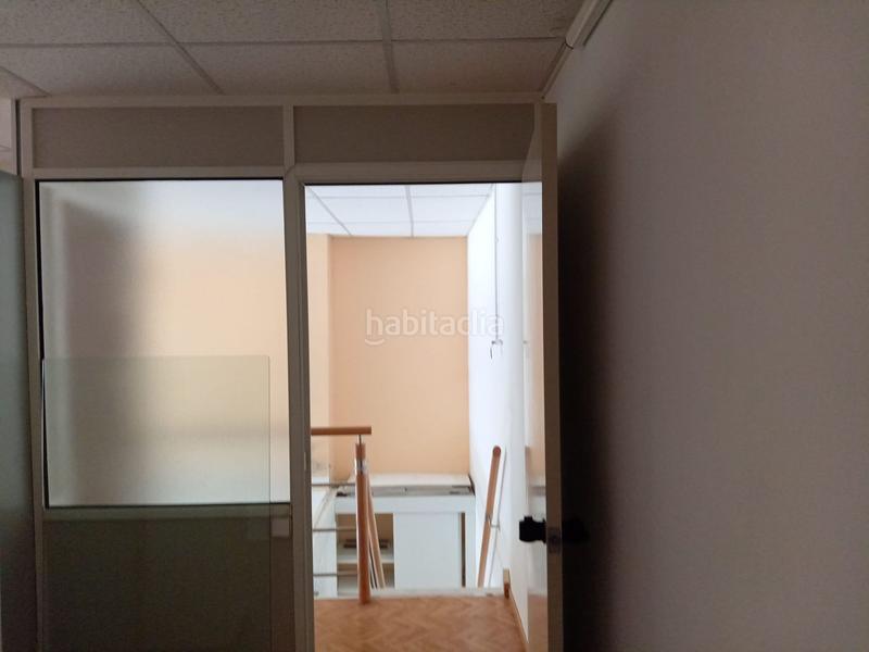 Foto 2c8506f2-117b-4fff-903f-1fca5edfe3d2. Local commercial dans Centre - Estació Sant Cugat del Vallès