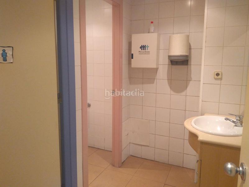 Foto a9ba8a0d-beec-441a-a615-e84724d12b0e. Nau industrial a Cementiri Vell Terrassa