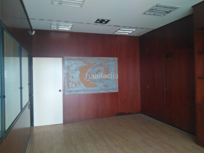 Foto 12a468a7-811c-4b97-9d9f-56f54e4e8cdd. Nave industrial en Cementiri Vell Terrassa