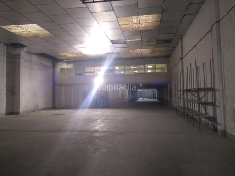 Foto c5594642-24a4-401f-ac67-4a00914f2513. Nave industrial en Cementiri Vell Terrassa