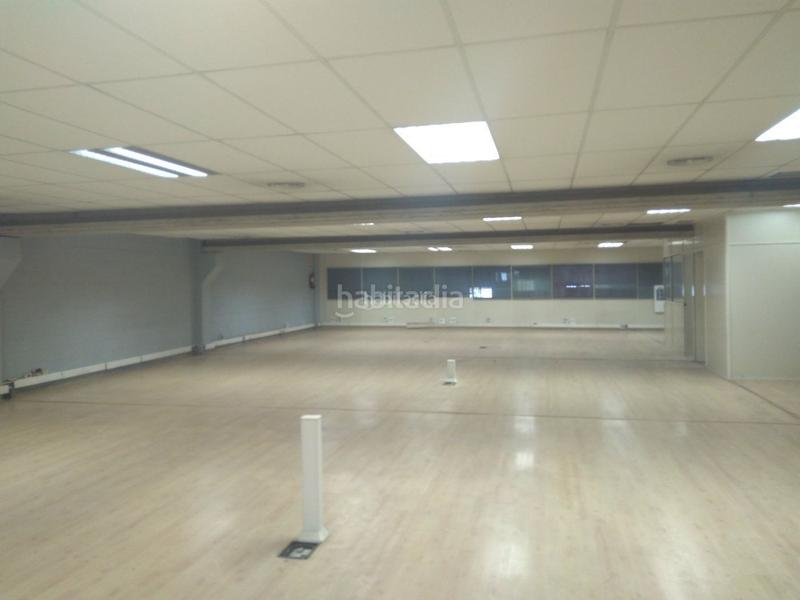 Foto d58baff7-6fc8-4d0c-b002-0ce97afa4c26. Nave industrial en Cementiri Vell Terrassa