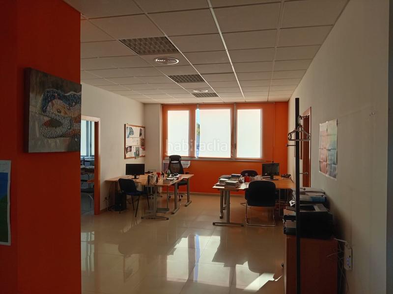Foto dfec7fa9-3a1d-4657-aa99-8943394bec86. Miete büro in Can Vallhonrat Rubí