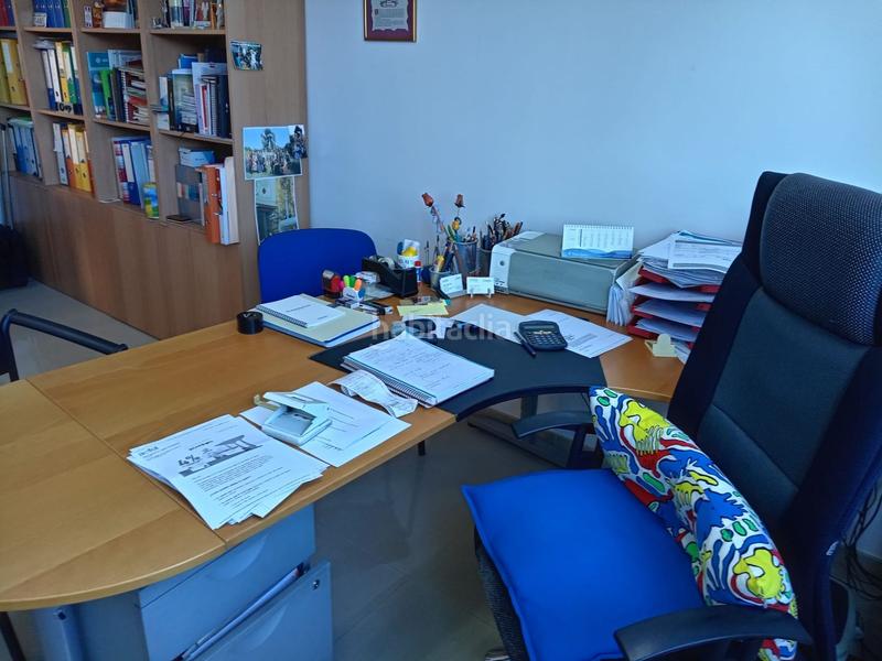 Foto fba90378-c735-43ab-98b5-8cb241d4f635. Miete büro in Can Vallhonrat Rubí