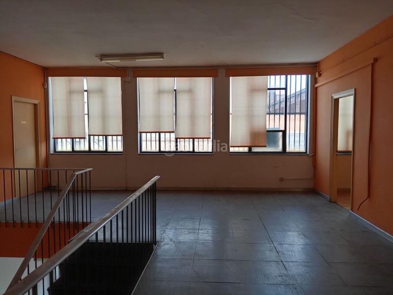 Foto 1953dc14-7836-43bc-bd40-bf79e257d157. Nau industrial a Gràcia Sabadell