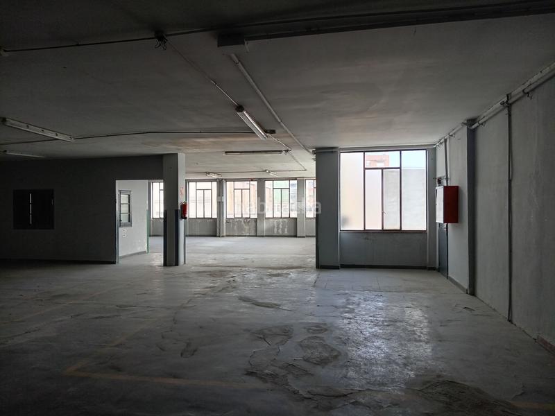 Foto e9481965-d38f-41f9-9f62-92a8130ad6d1. Nau industrial a Gràcia Sabadell