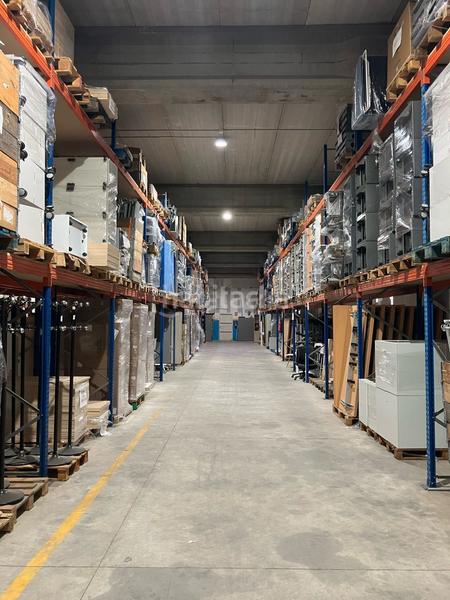 Foto 271a73af-8eb5-43e1-86cd-fc572dba5de3. Fabrikhalle in Vallirana