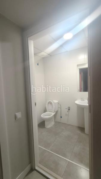 Foto 73d5b37d-ff2a-4fff-8629-a540d3d512a4. Alquiler local comercial local en alquiler en Parc d´Europa Barberà del Vallès
