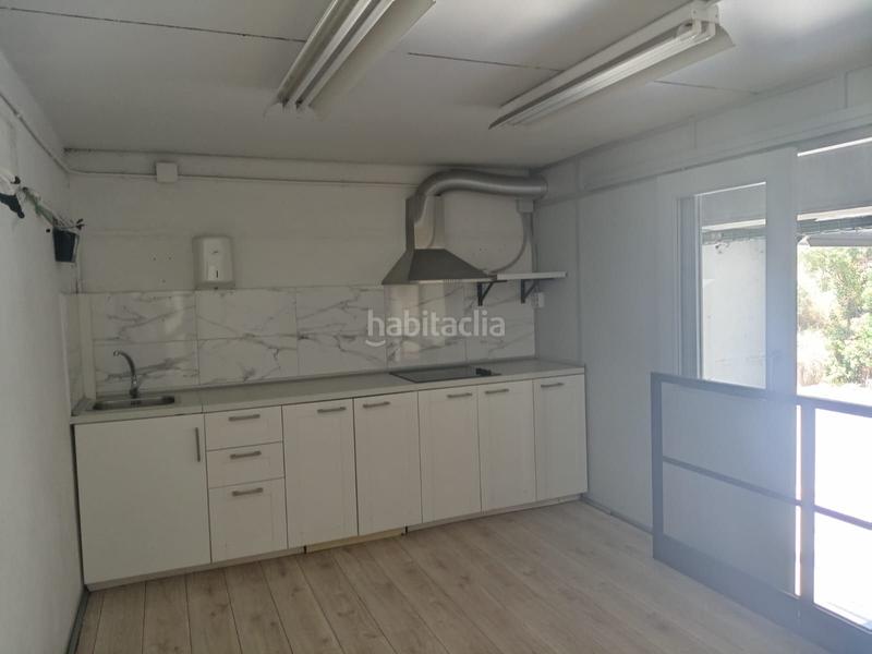Foto 371f6e58-7934-409d-b525-45c836fd6256. Nave industrial nave impecable en Pallejà