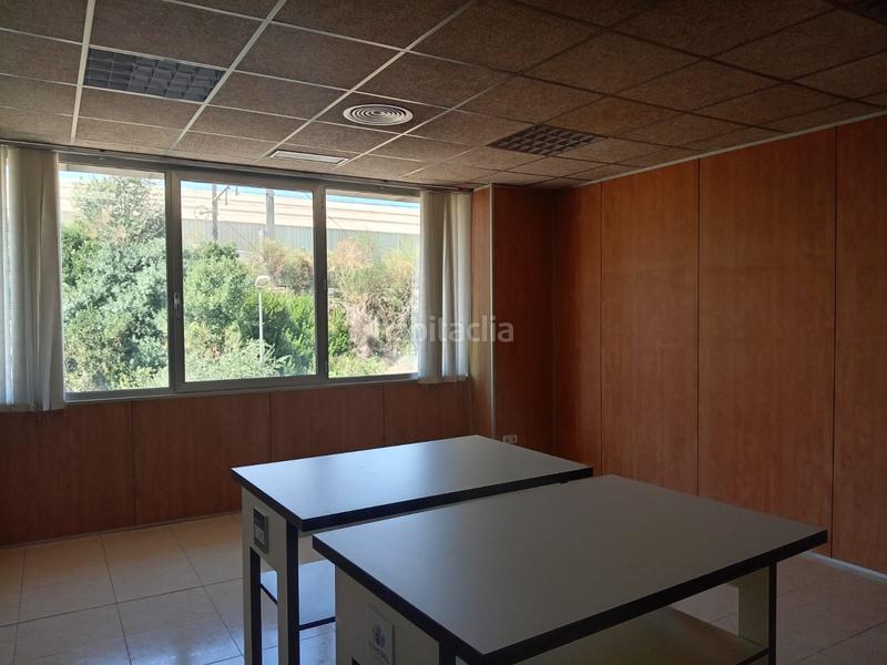 Foto 4a461d30-92fe-4c38-b2b4-b809c7a93b8b. Nave industrial nave impecable en Pallejà