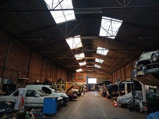 Nau industrial  Industria. Nave difana