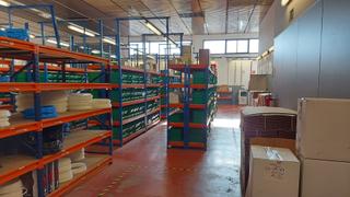 Miete Fabrikhalle  Cuatrecasas arumi. Nave impecable