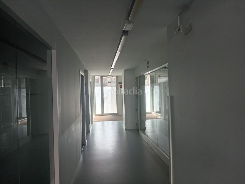 Foto 2b12db2b-a173-472c-b0ac-c314a5dd067d. Local comercial a Centre Sabadell