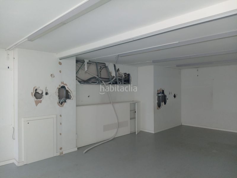 Foto cbc03381-eacc-44b1-af75-b479be3174ca. Local comercial a Centre Sabadell