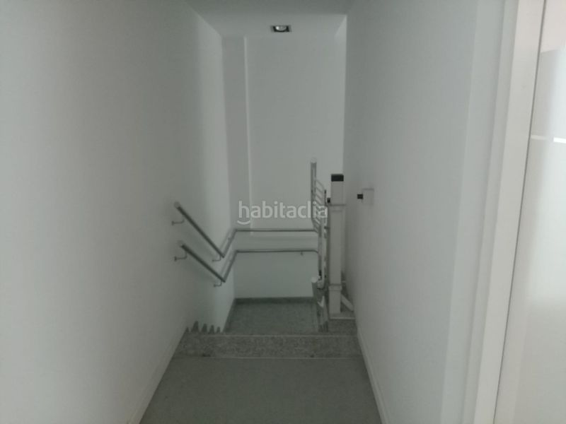 Foto f75b7039-00c4-4203-86f3-b4dfddd8c8b8. Local comercial a Centre Sabadell