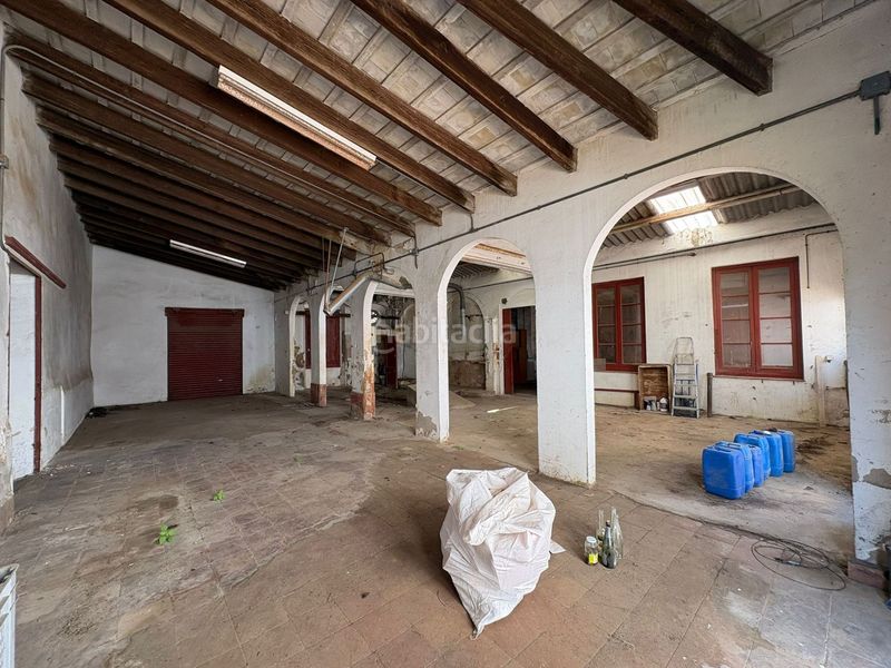 Foto f3ceef2b-8ffd-4b59-848f-26499a30d481. Lloguer nau industrial a Centre Palafrugell