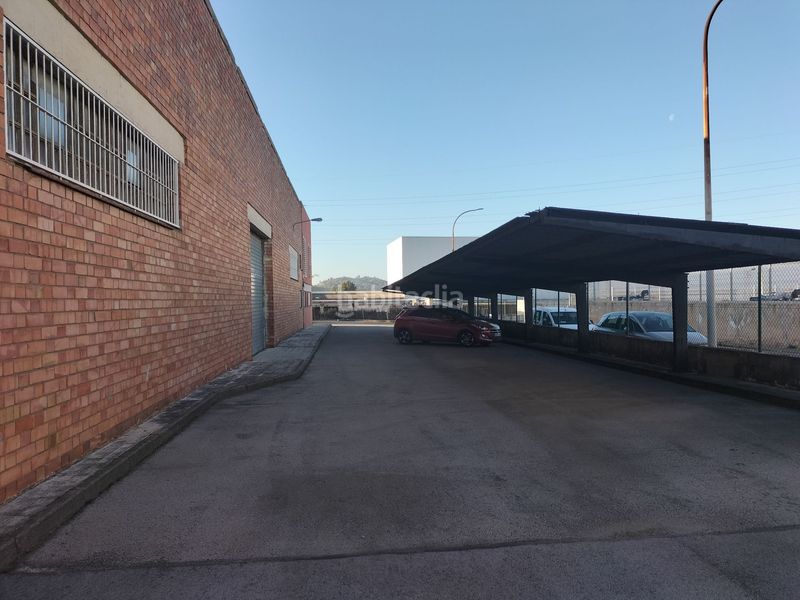 Foto a62342ae-df81-4738-9c31-ce5a23dc10a3. Nau industrial a Zona Industrial Rubí