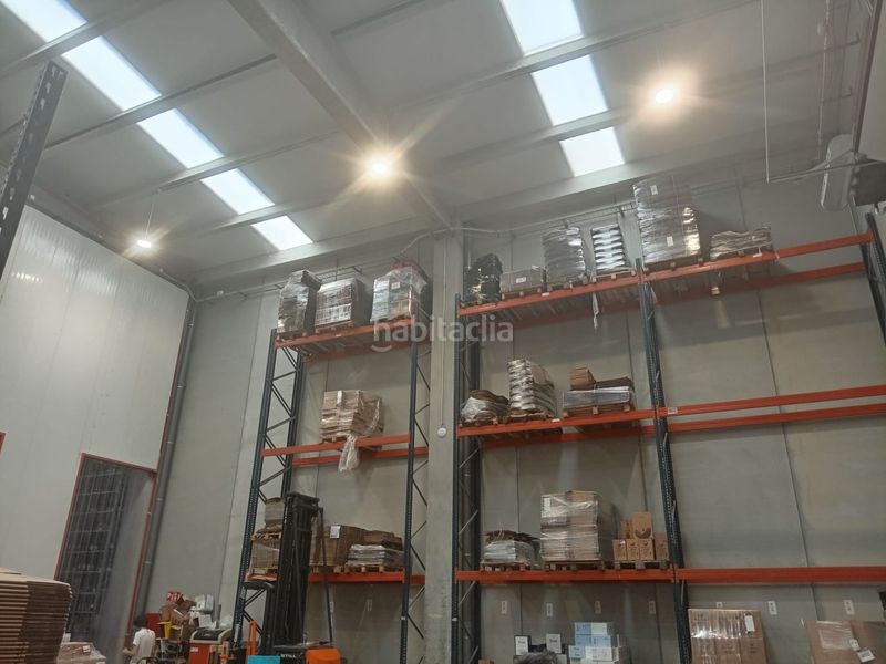 Foto ea387269-5170-4179-85ce-489cf4552a38. Nau industrial a Zona Industrial Rubí