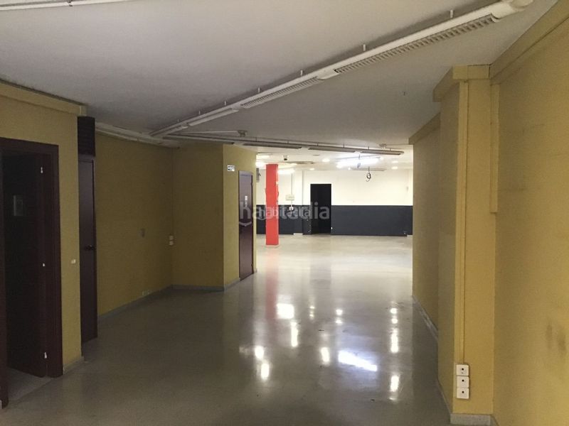 Foto 67f4ad21-3a46-408f-9da4-f3285d022b50. Local comercial a Eixample Sabadell