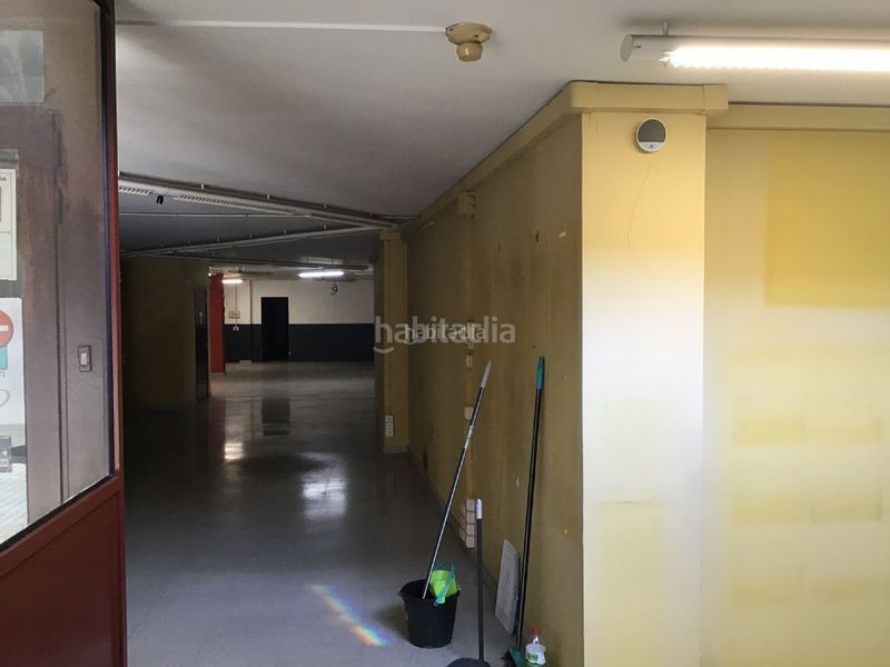 Foto a86e59dc-b384-4bbc-99d1-c9f14ca66439. Local comercial a Eixample Sabadell