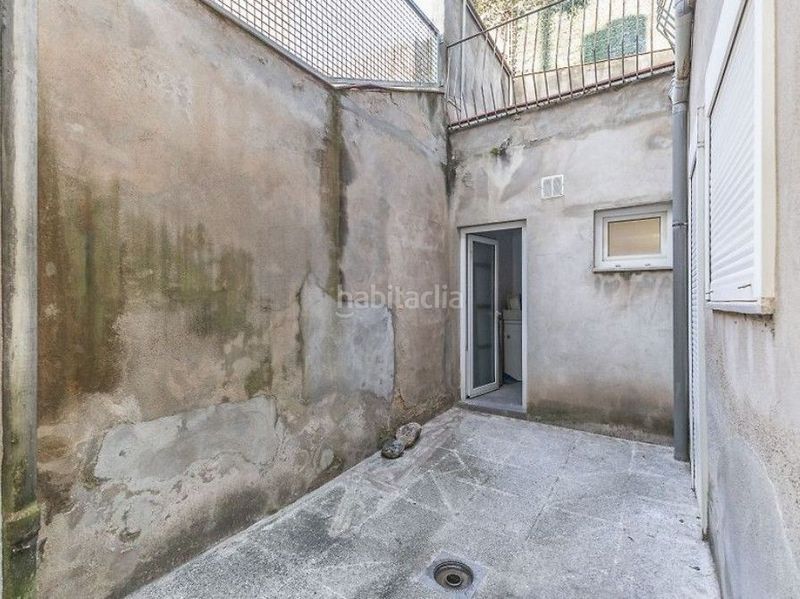 Foto 070b0805-c194-41df-87db-02ce8450b458. Casa adossada a Centre Sabadell