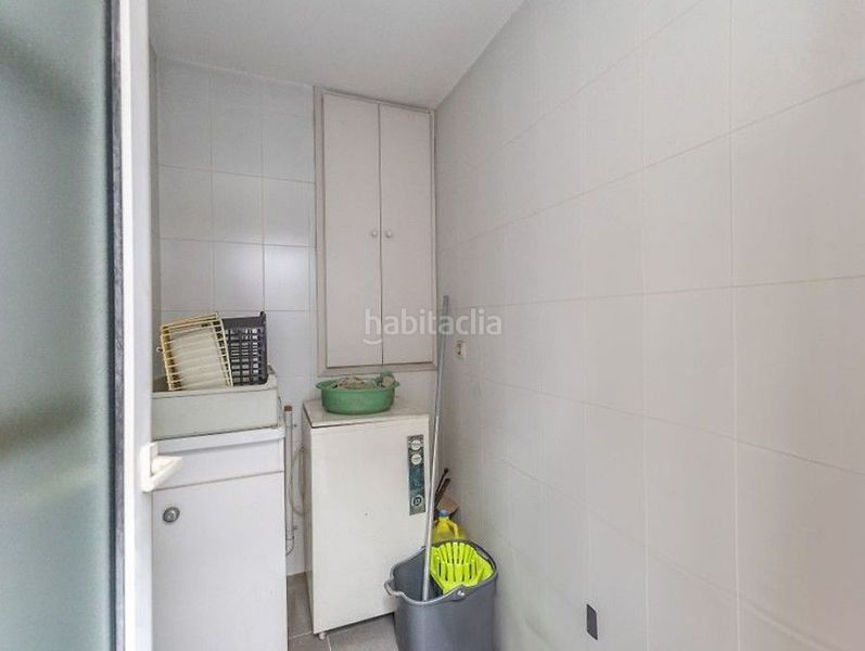 Foto c37548b3-e9c6-4152-a32e-66840ca69595. Casa adossada a Centre Sabadell