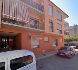 Pis a Carrer amor 16. Piso de cuatro habitaciones en santa bárbara
