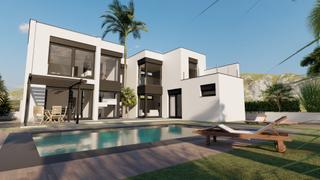 Semi detached house in Les Tres Cales. Moderno chalet con piscina privada en tres calas