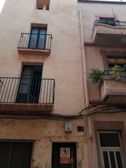 Pis a Carrer sant sebastià 20. Piso en amposta en estado ruinoso