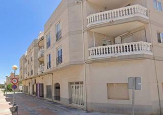Pis a Carrer amposta 10. Piso de 4 habitaciones en la sénia