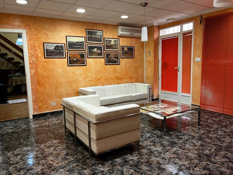 Foto b9ad6422-50b3-44a3-9912-e630b1d548b9. Alquiler local comercial  en Orihuela ciudad Orihuela