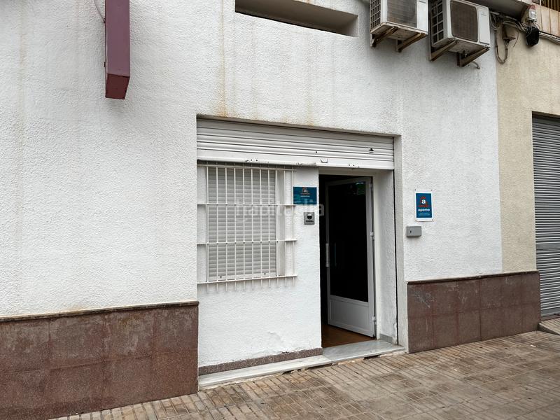 Foto 87c2e6a0-67ed-418d-b7d9-88fe177a1269. Location local commercial dans Orihuela ciudad Orihuela