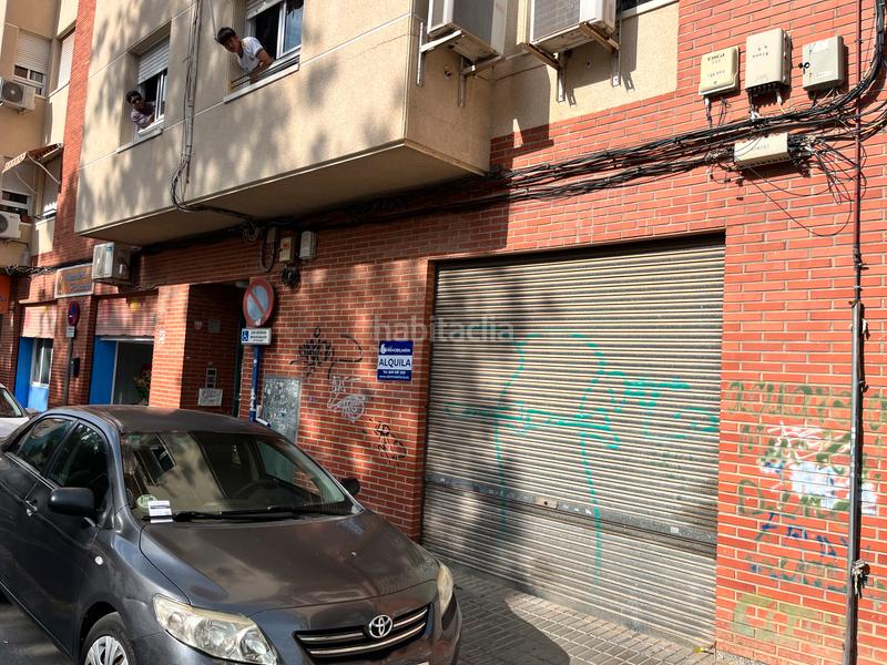 Foto b00a4e2d-0a4f-4fb3-9aa1-f0596a6ab6b2. Location local commercial dans calle extremadura 9 dans Orihuela