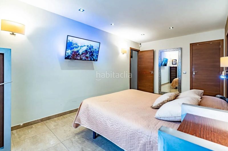 Foto c348ad8e-11c8-4444-9318-4b2fad8e3bab. Xalet amb xemeneia calefacció aparcament piscina a Quart de les Valls