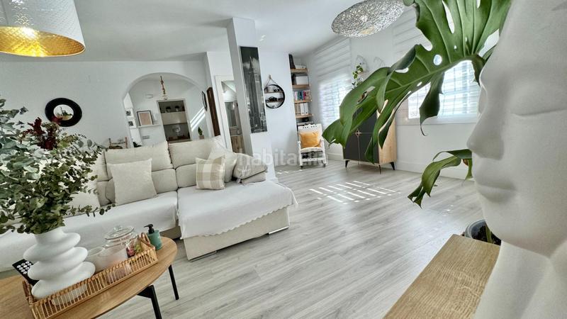 Foto d7b86ec1-f0b8-40a3-b860-8b1403abc9cc. Casa a schiera con riscaldamento piscina in Montemar Torremolinos