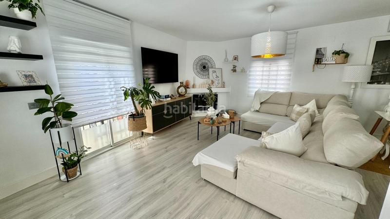 Foto f27e84a8-5d8f-4ef3-93c9-f743d25c4595. Casa adosada en Montemar Torremolinos