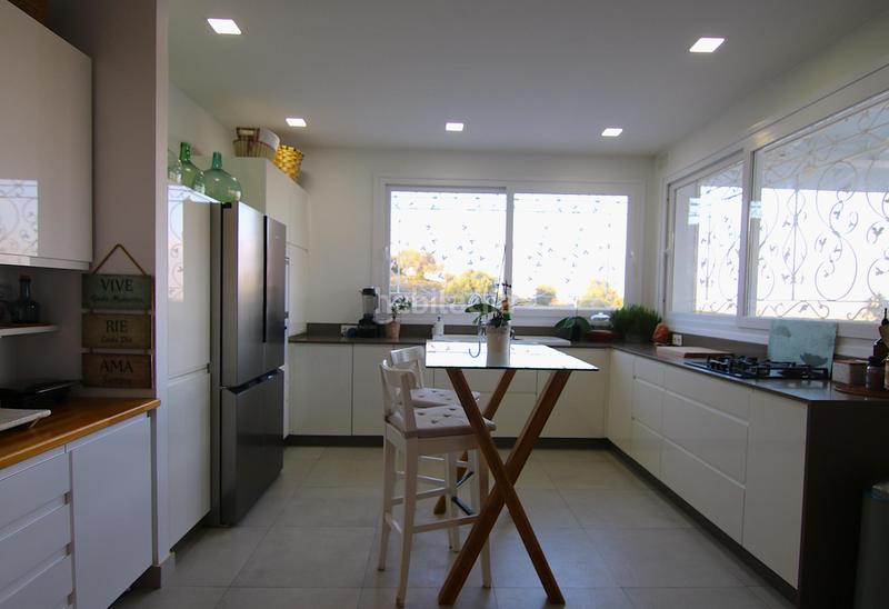 Foto ab7a6550-44fb-4932-a2b5-547c7b4575bc. Chalet with heating parking pool in Centro Alhaurín el Grande