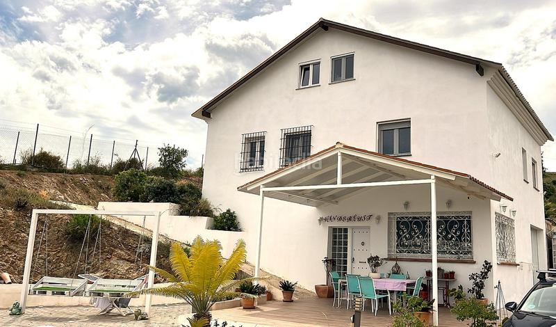 Foto b9937039-7e08-4a98-ae12-afe783127ea7. Chalet with heating parking pool in Centro Alhaurín el Grande