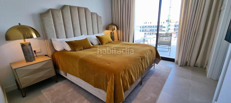 Foto 4c6515ff-661a-4bbb-9d77-129913c1224e. Àtic amb calefacció aparcament piscina a El Higuerón Fuengirola