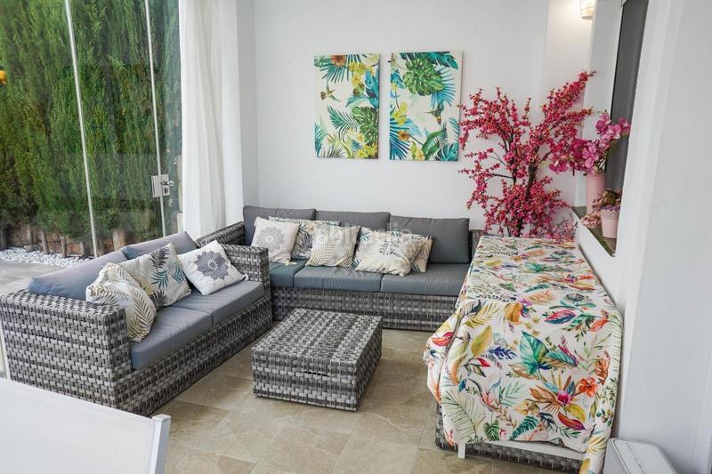 Foto 13a9e374-8f61-4168-8388-ce0ddb27a8ce. Casa adosada exclusivo adosado de esquina completamente reformado con piscina privada pueblo en Benalmádena