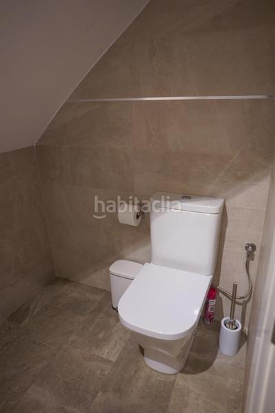 Foto 25bc05cc-09dd-4bf1-9e4a-0cd3eeabdc69. Casa adosada exclusivo adosado de esquina completamente reformado con piscina privada pueblo en Benalmádena