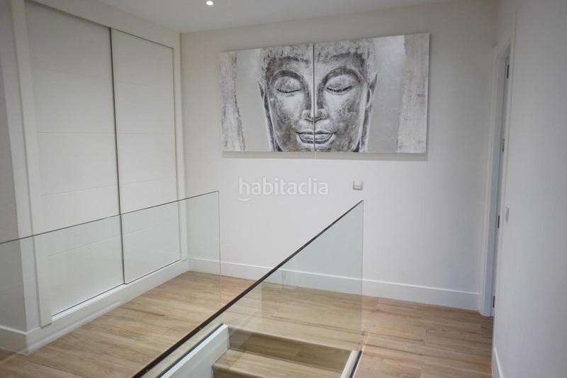 Foto 6b78d849-5bd9-4f91-bd41-ff4e9058bc84. Casa adosada exclusivo adosado de esquina completamente reformado con piscina privada pueblo en Benalmádena