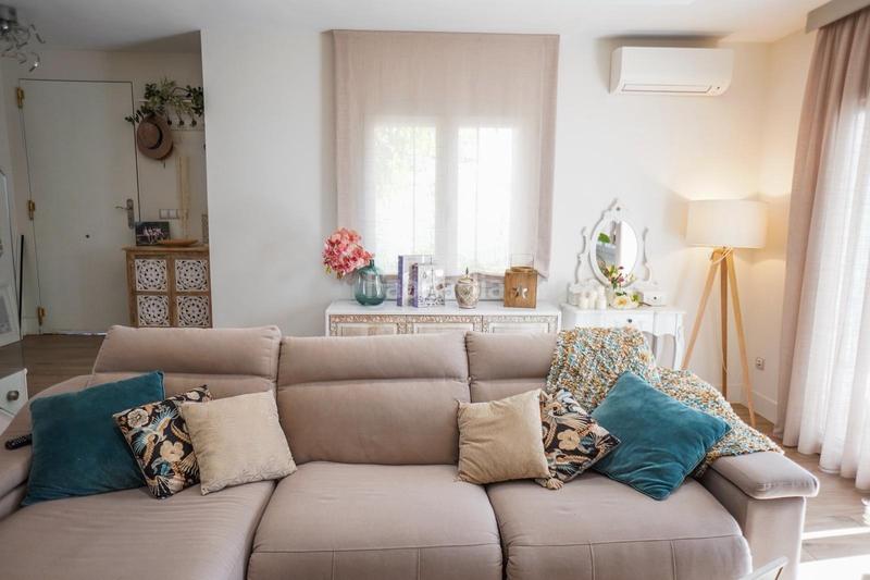Foto 82536f83-3182-4646-b193-6b3a68b2e2b4. Casa adosada exclusivo adosado de esquina completamente reformado con piscina privada pueblo en Benalmádena