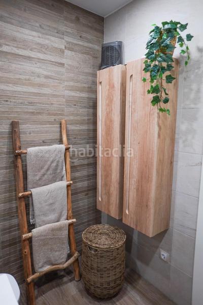 Foto e46ee9c1-9428-4b40-8dce-4a2b6417f7fb. Casa adosada exclusivo adosado de esquina completamente reformado con piscina privada pueblo en Benalmádena