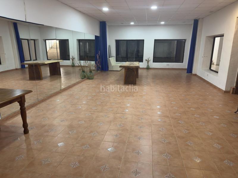 Foto 9e83cdf8-8cd9-4778-b855-85b0d15e6882. Local comercial oportunidad !!!! gran local comercial en pleno centro de Arroyo de la Miel benalmadena en Benalmádena